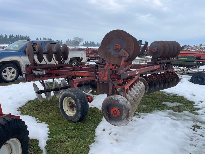 Tillage - Discs  Case 18 Foot Disc Photo